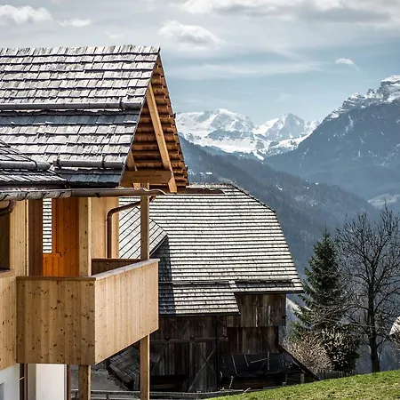 Mountain Pia Chalet *